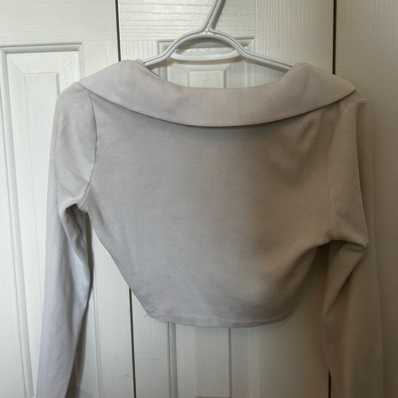 White Long Sleeve (Cropped) - Picture 2 of 3